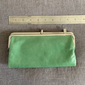Hobo Leather Lauren Clutch, green
